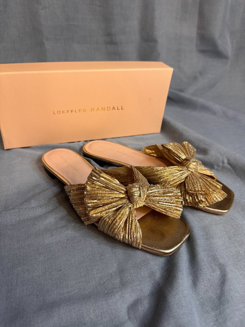Loeffler Randall Daphne Pleated Knot Flat Slide Sandal Size 7.5 Gold w/ Box